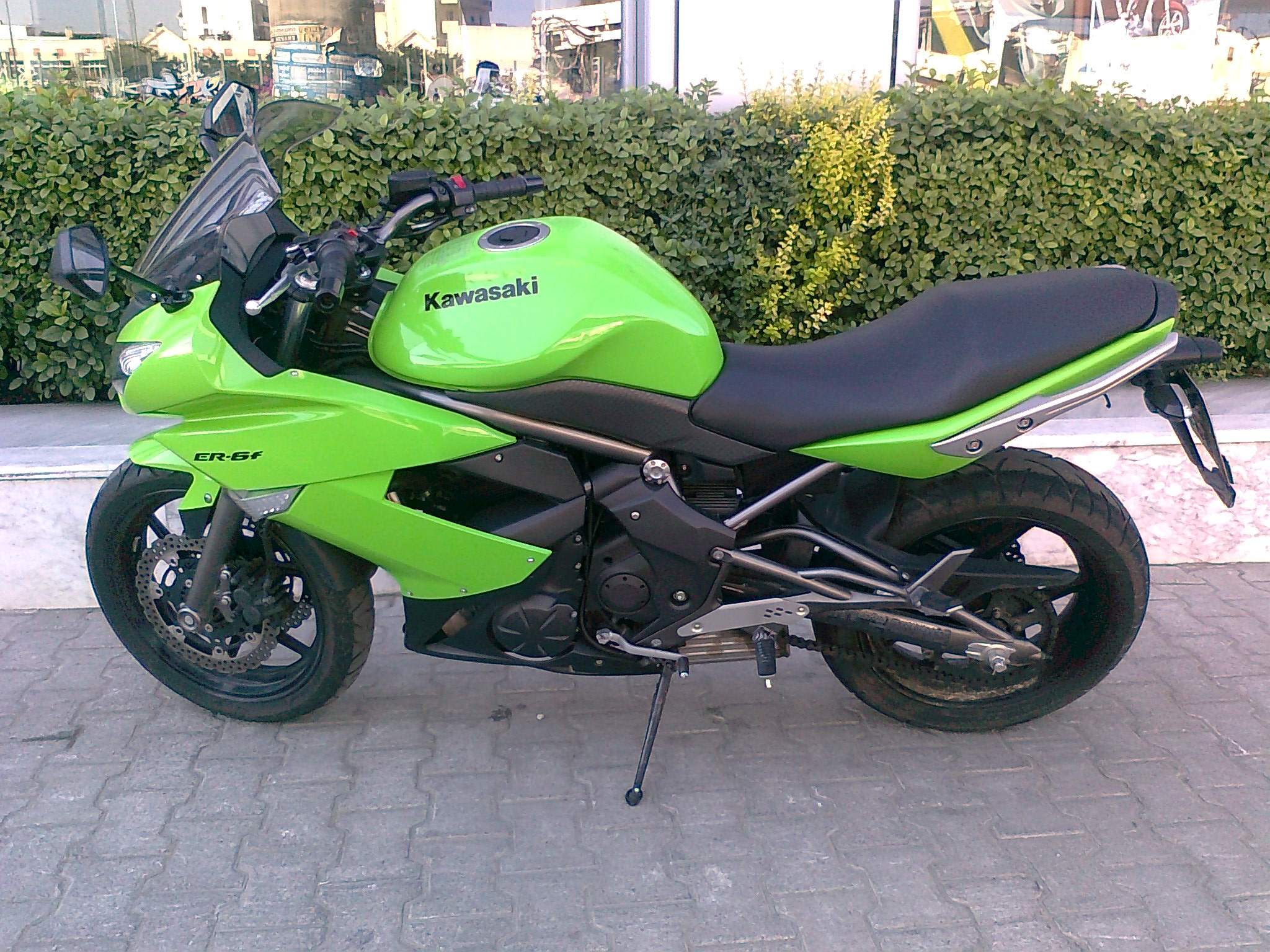 Kawasaki er6f 2011